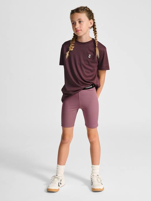hmlJR PULSE MW SHORT TIGHTS, WISTFUL MAUVE, model