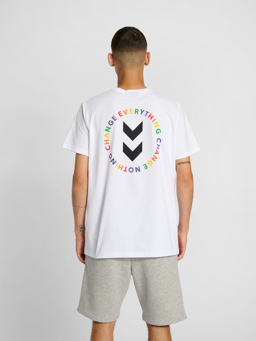 hmlEVERYTHING NOTHING T-SHIRT, WHITE, model