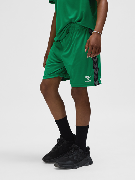hmlAUTHENTIC PL SHORTS KIDS, JELLY BEAN, model