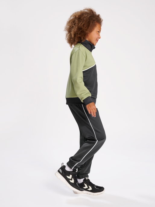 hmlLUBAGO TRACKSUIT, 7400, model