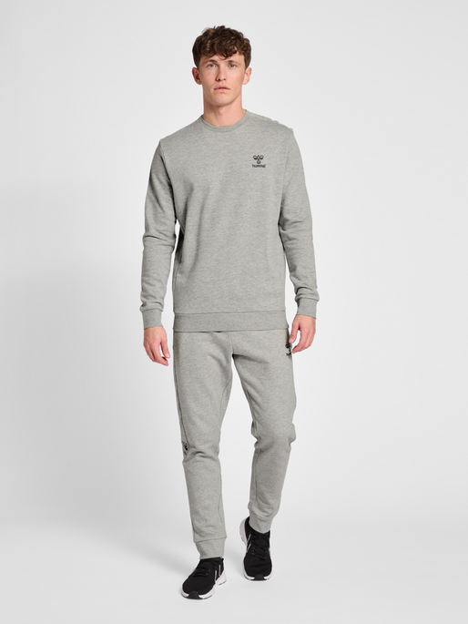 hmlOFFGRID PANTS, GREY MELANGE/FORGED IRON, model