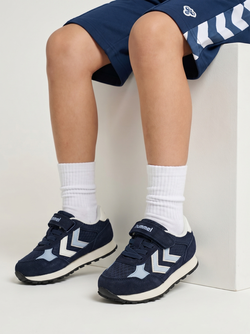 ACE CORE INFANT, BLACK IRIS, model