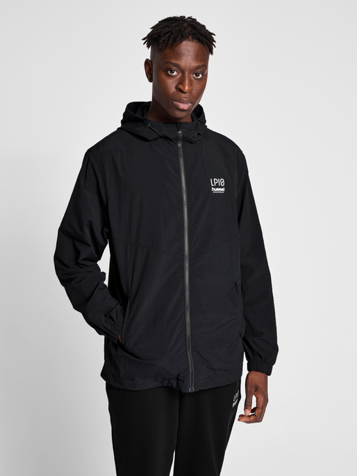 hmlLP10 BOXY WOV ZIP JACKET, BLACK, model