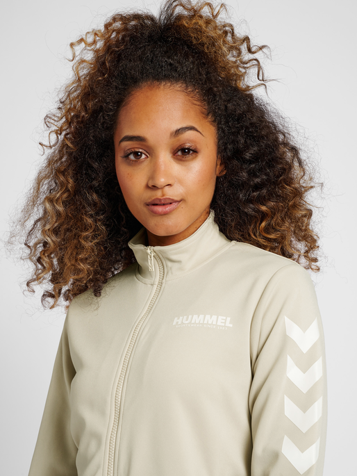 hmlLEGACY POLY WOMAN ZIP JACKET, PUMICE STONE, model