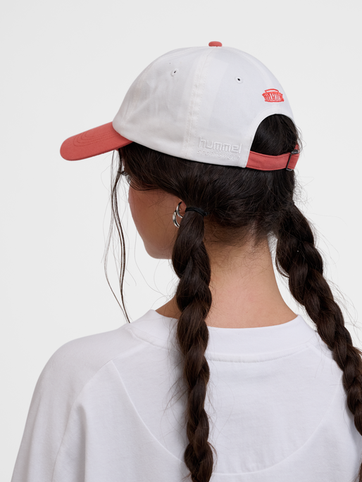 hmlBASEBALL CAP STADIUM, TOFU/PAPRIKA, model