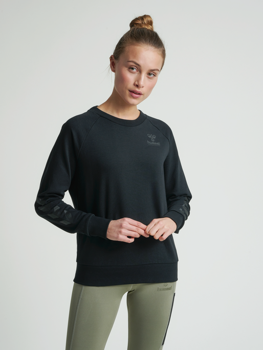 hmlNONI SWEATSHIRT, 2001, model
