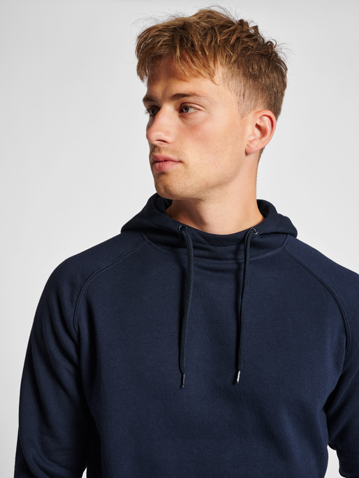 hmlRED CLASSIC HOODIE, MARINE, model