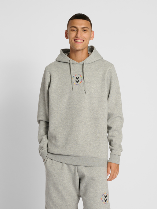 hmlEVERYTHING NOTHING HOODIE, GREY MELANGE, model