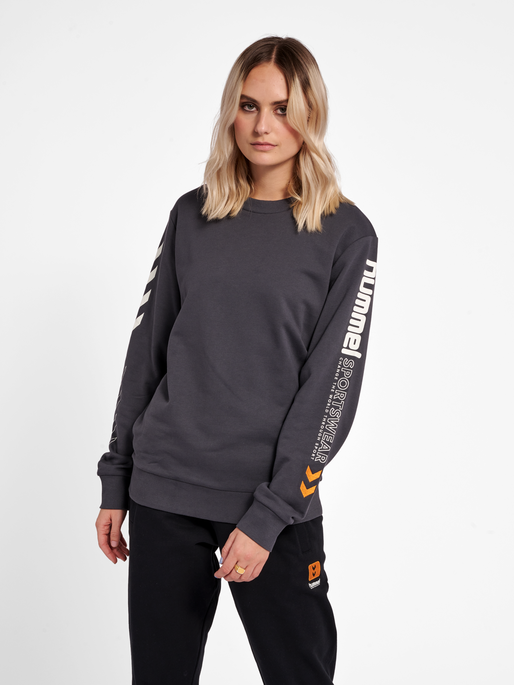hmlLGC BIRK SWEATSHIRT, ASPHALT, model