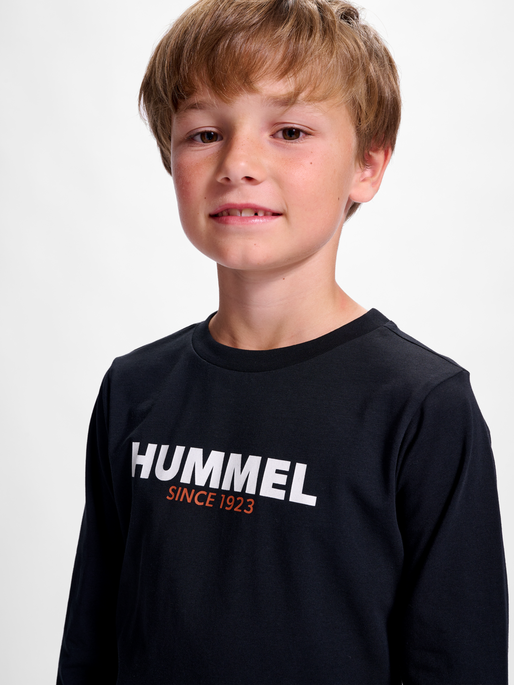 hmlNOLAN NIGHT SUIT, 0526, model