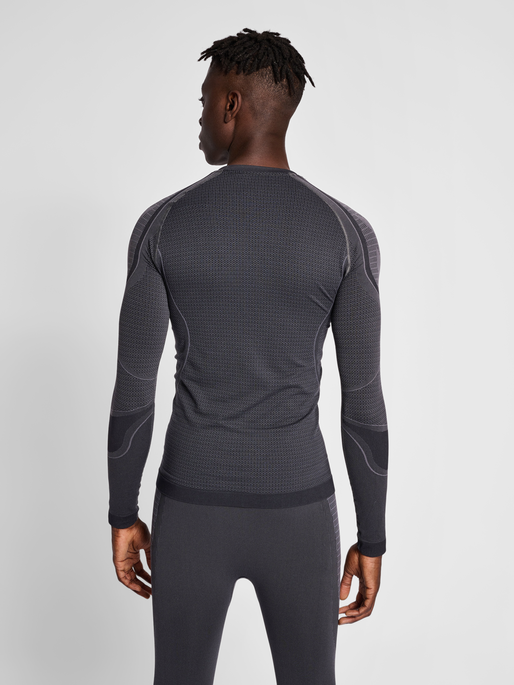 hmlMT OLLI SEAMLESS T-SHIRT L/S, BLACK/ASPHALT MELANGE, model