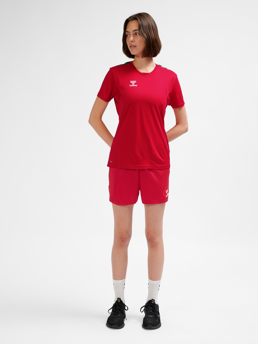 hmlAUTHENTIC PL SHORTS WOMAN, TRUE RED, model
