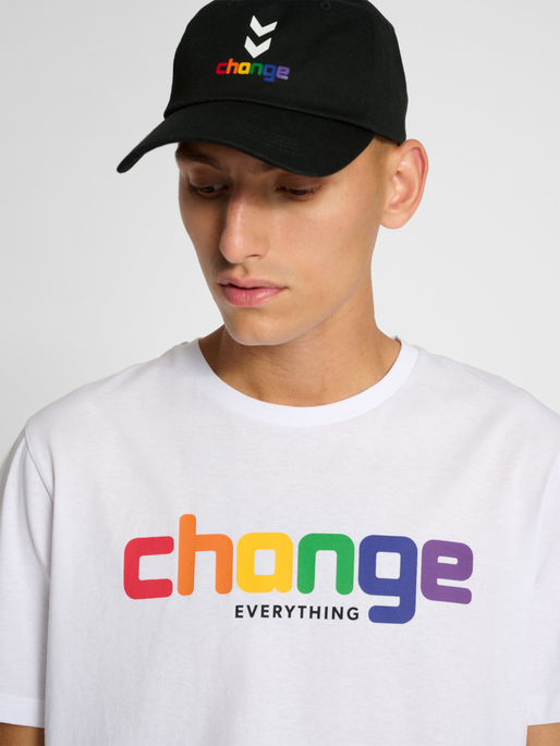 hmlCHANGE T-SHIRT, WHITE, model