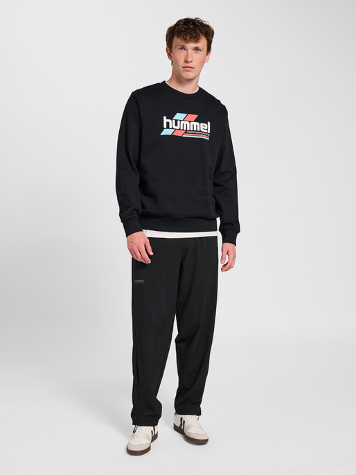 hmlGRAPHIC CREWNECK, BLACK, model