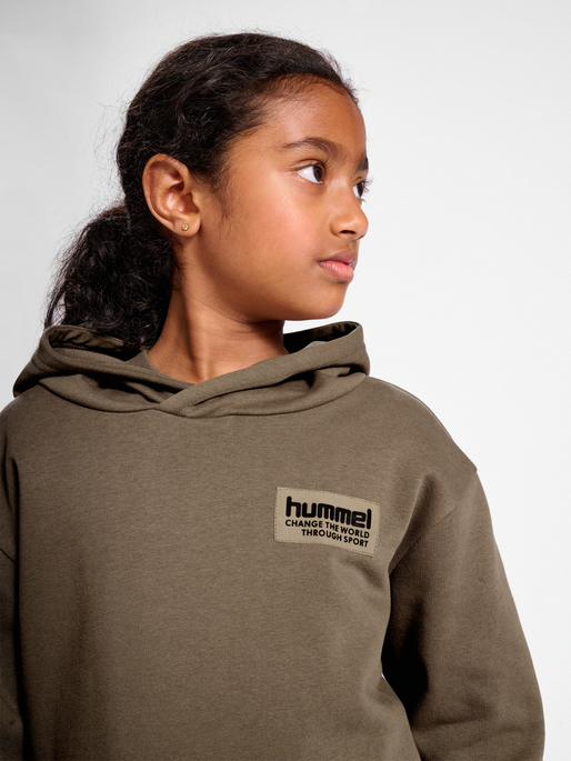 hmlDARE HOODIE, 1559, model
