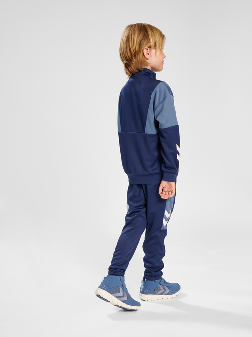 hmlMARTY ZIP JACKET, 1009, model