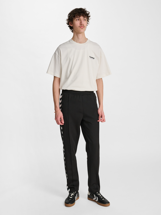 hmlLOOSE T-SHIRT S/S WHISTLE, BLANC DE BLANC/ROYAL PURPLE, model