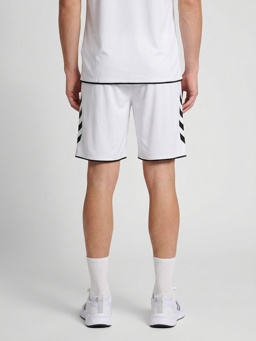hmlCORE 2.0 SHORTS, WHITE/BLACK, model