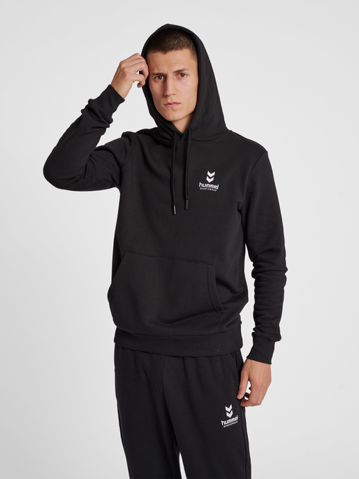 hmlOSCAR HOODIE, BLACK, model