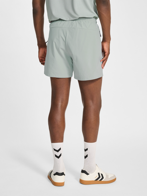 hmlPULSE SHORTS, BELGIAN BLOCK, model