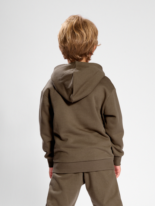 hmlDARE HOODIE, 1559, model