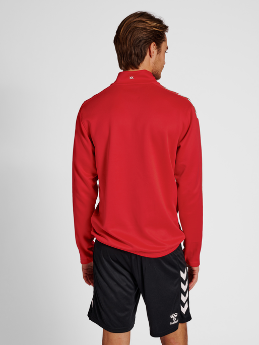 hmlCORE XK HALF ZIP POLY SWEAT, TRUE RED, model