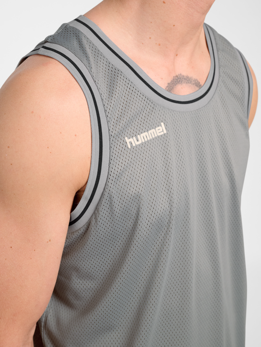 hmlWORLD 26 MESH TANK TOP, ULTIMATE GRAY, model