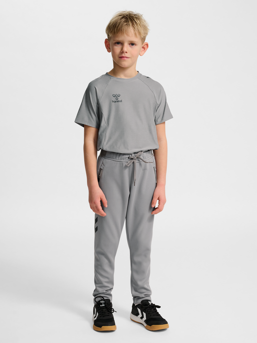 hmlCIMA 2.0 PANTS KIDS, ALLOY, model