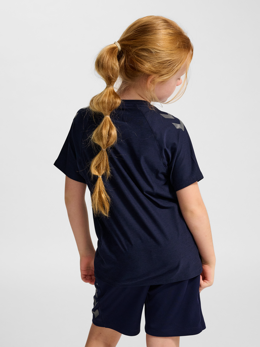 hmlCIMA 2.0 JERSEY S/S KIDS, MARINE MELANGE, model