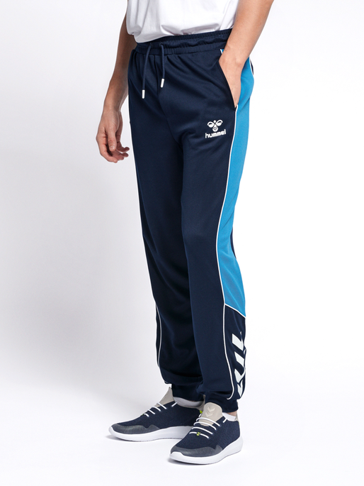 hmlLIAM REGULAR PANTS, 1009, model