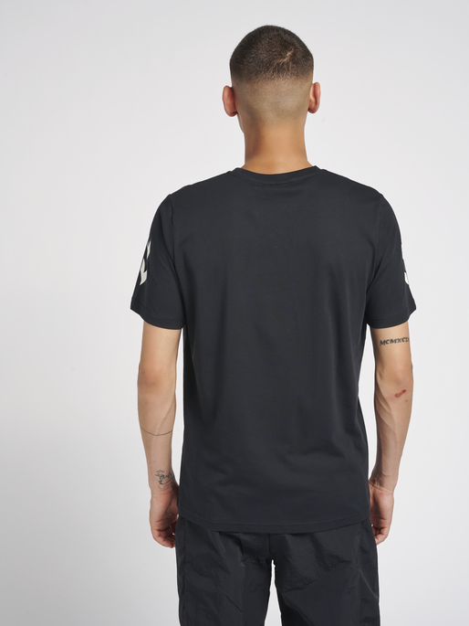 hmlLGC DANI T-SHIRT, 2001, model