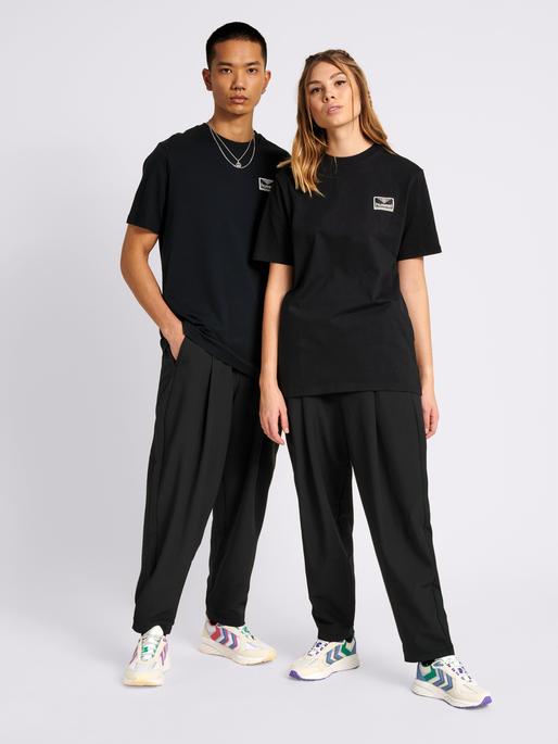 hmlFERIE T-SHIRT, 2001, model