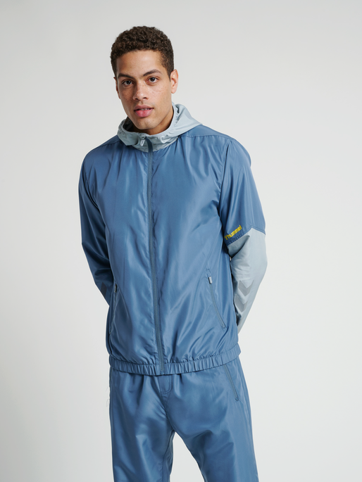 hmlSULLIVAN LOOSE  ZIP HOODIE, CHINA BLUE, model