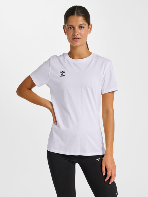 hmlGO 2.0 T-SHIRT S/S WOMAN, WHITE, model