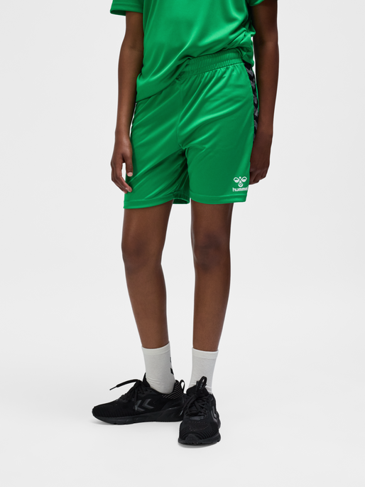 hmlAUTHENTIC PL SHORTS KIDS, JELLY BEAN, model