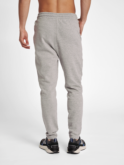 hmlOSCAR TAPERED PANTS, GREY MELANGE, model