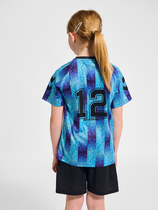 hmlSHIMMER T-SHIRT S/S, DAZZLING BLUE, model