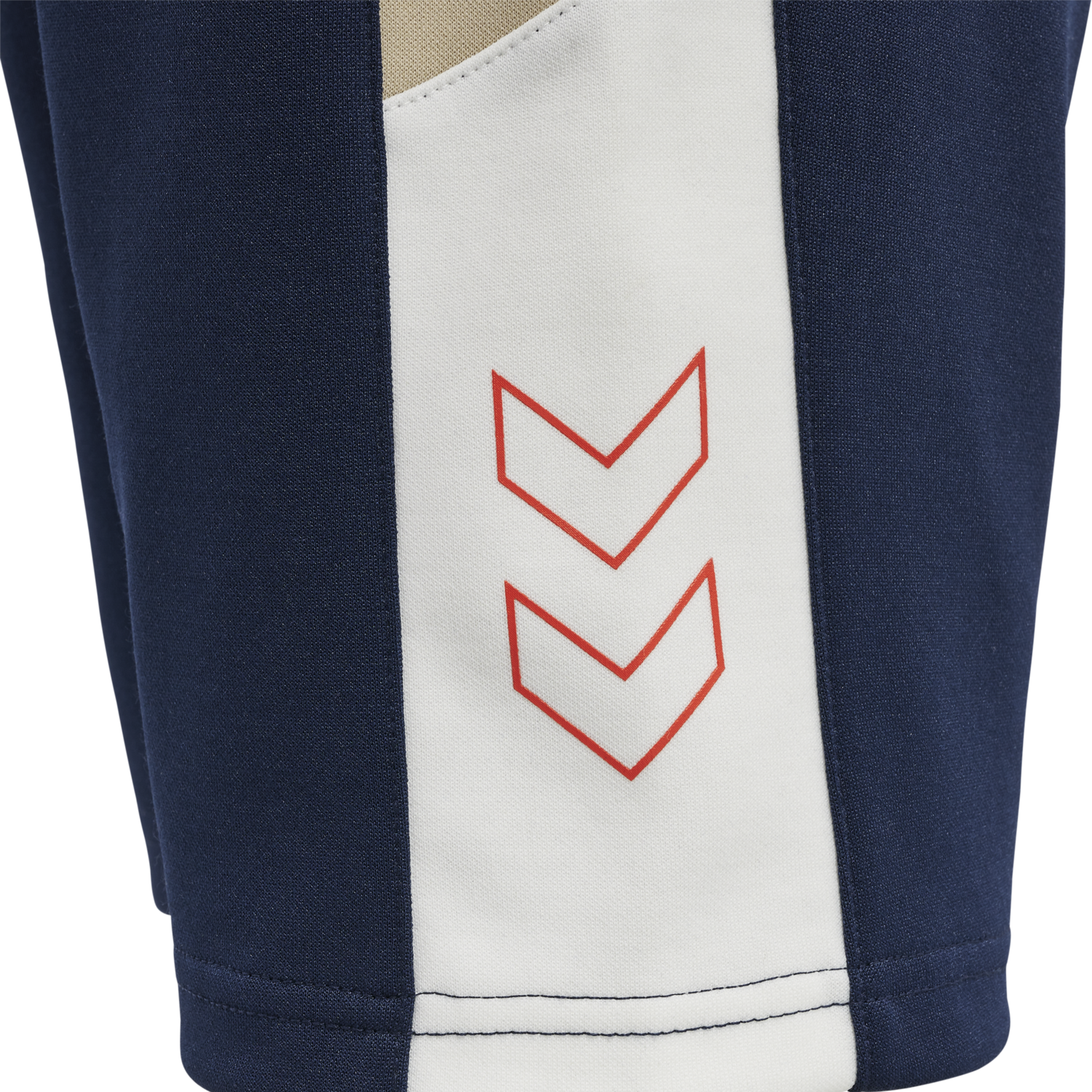 hmlRANE SHORTS, HUMUS, packshot