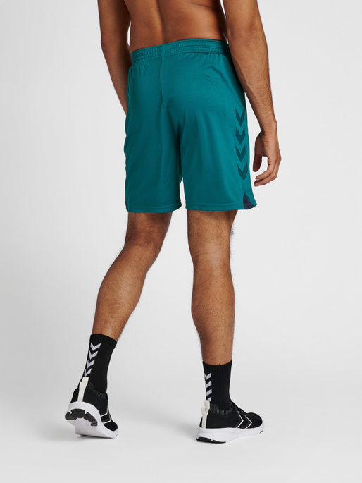 hmlGG12 ACTION SHORTS, 7161, model