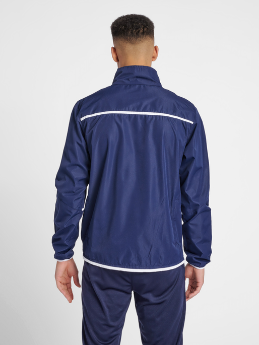 hmlAUTHENTIC TRAINING JACKET, MARINE, model