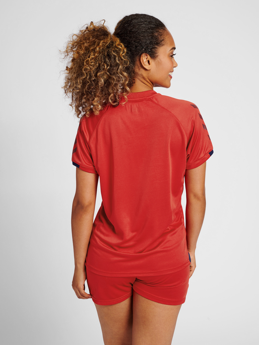 hmlGG12 ACTION JERSEY S/S WOMAN, AURA ORANGE, model