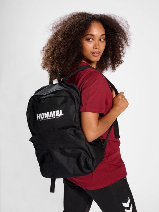 hmlLEGACY CORE BACKPACK, BLACK, model