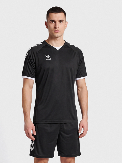 hmlCORE VOLLEY TEE, BLACK, model