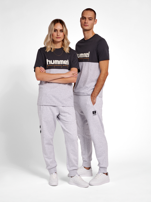 hmlLGC MANFRED T-SHIRT, 2010, model