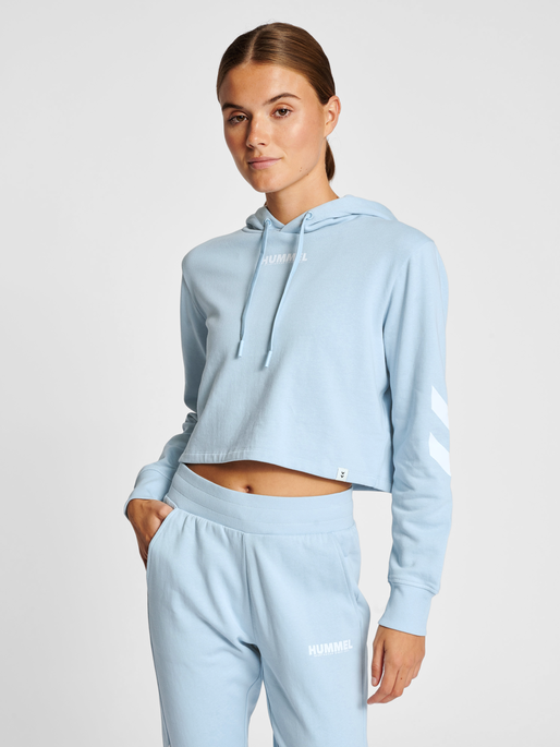 hmlLEGACY WOMAN CROPPED HOODIE, CELESTIAL BLUE, model