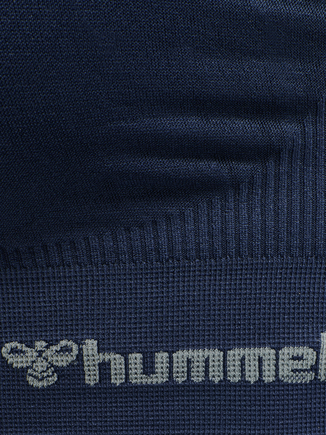 hmlTIF SEAMLESS SPORTS TOP, BLACK IRIS, packshot