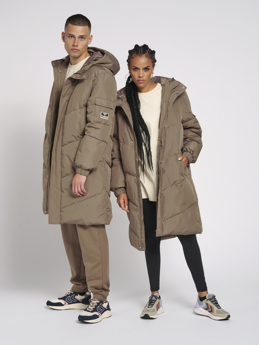 hmlTHOMAS LONG PUFFA JACKET, 8058, model