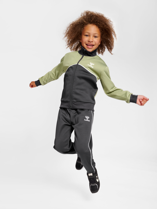 hmlLUBAGO TRACKSUIT, 7400, model