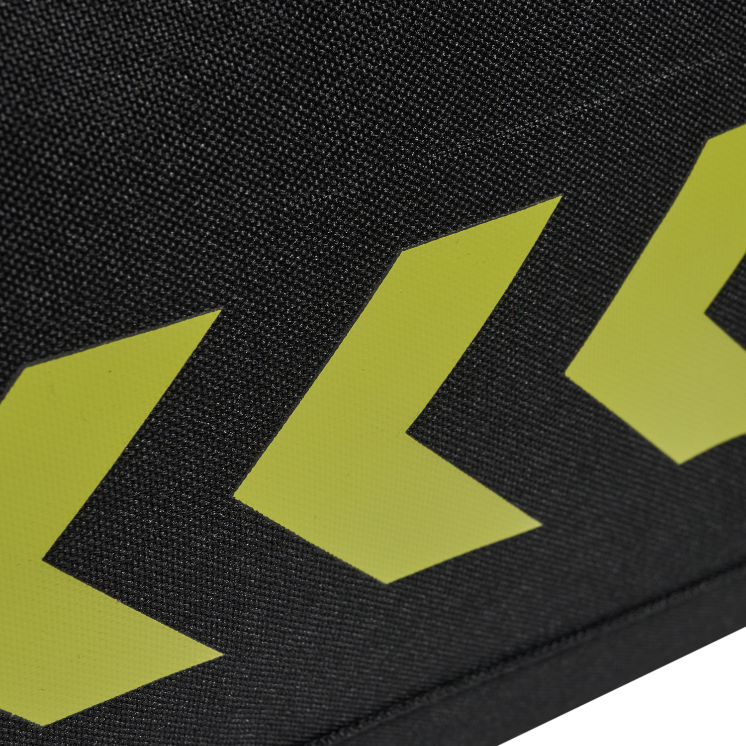 hmlACTION SPORTS BAG, JET BLACK/DARK CITRON, packshot