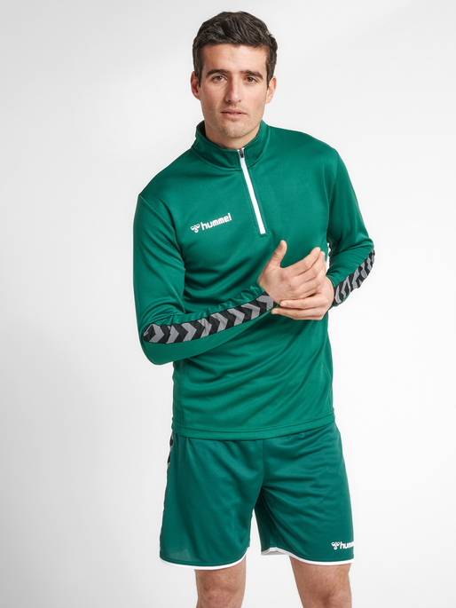 hmlAUTHENTIC HALF ZIP SWEATSHIRT, EVERGREEN, model